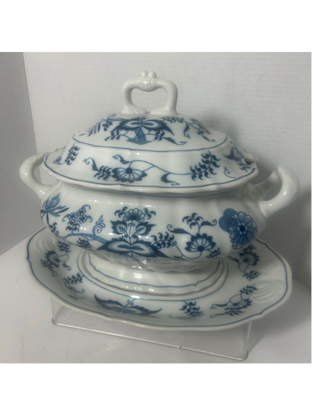 Blue Danube White Blue Onion Floral Soup Porcelain Tureen Underplate 2 Quarts